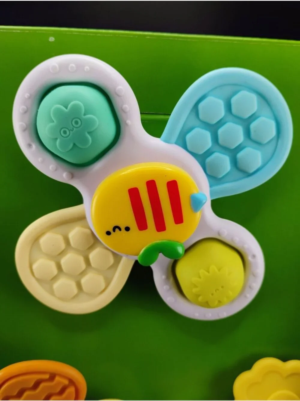 Gigglescape Jumbo Spinners Kids Developmental Toys Set